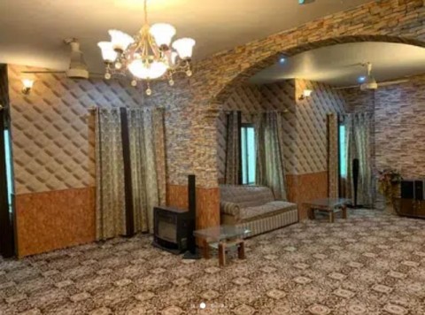 6 Bedroom  House