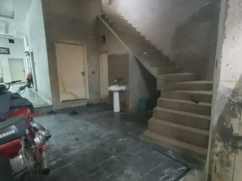 5 Bedroom  House