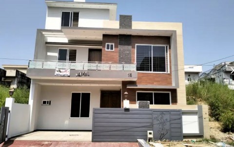 6 Bedroom  House